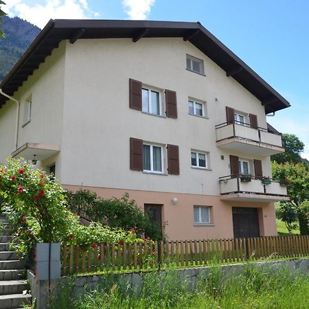 Grosse, Schoene Wohnung Im Gruenen Brig Dış mekan fotoğraf
